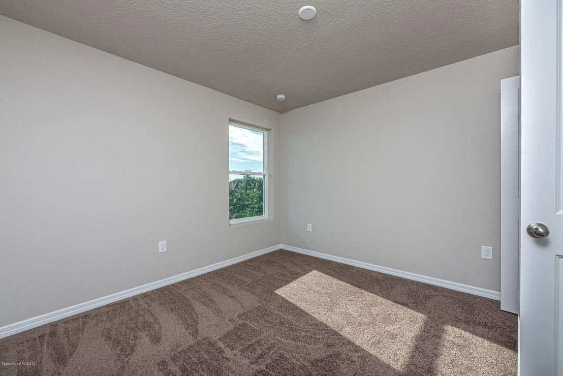 Photo of 475 Dryden Circle