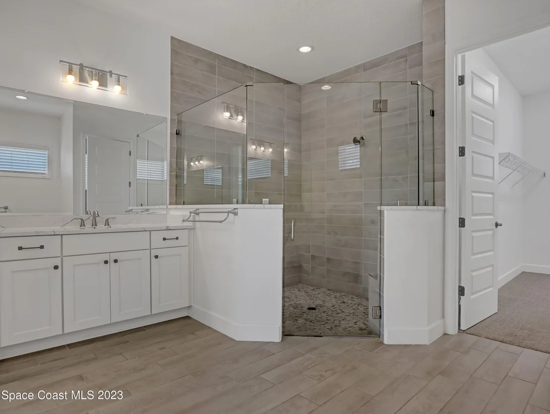 Photo of 8215 Lyside Drive