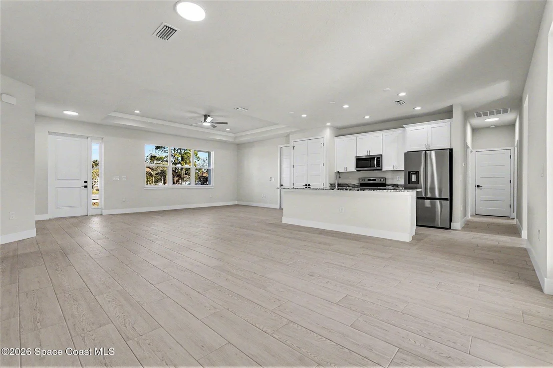 Photo of 1121 Pluto Street SE