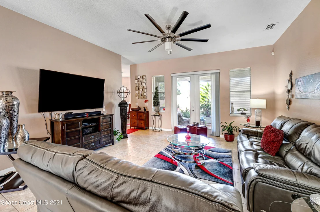Photo of 477 Ocala Street