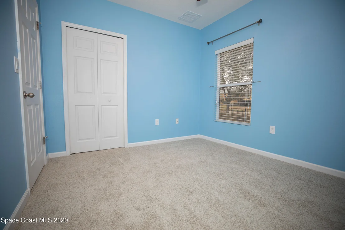Photo of 1040 Cayman Drive