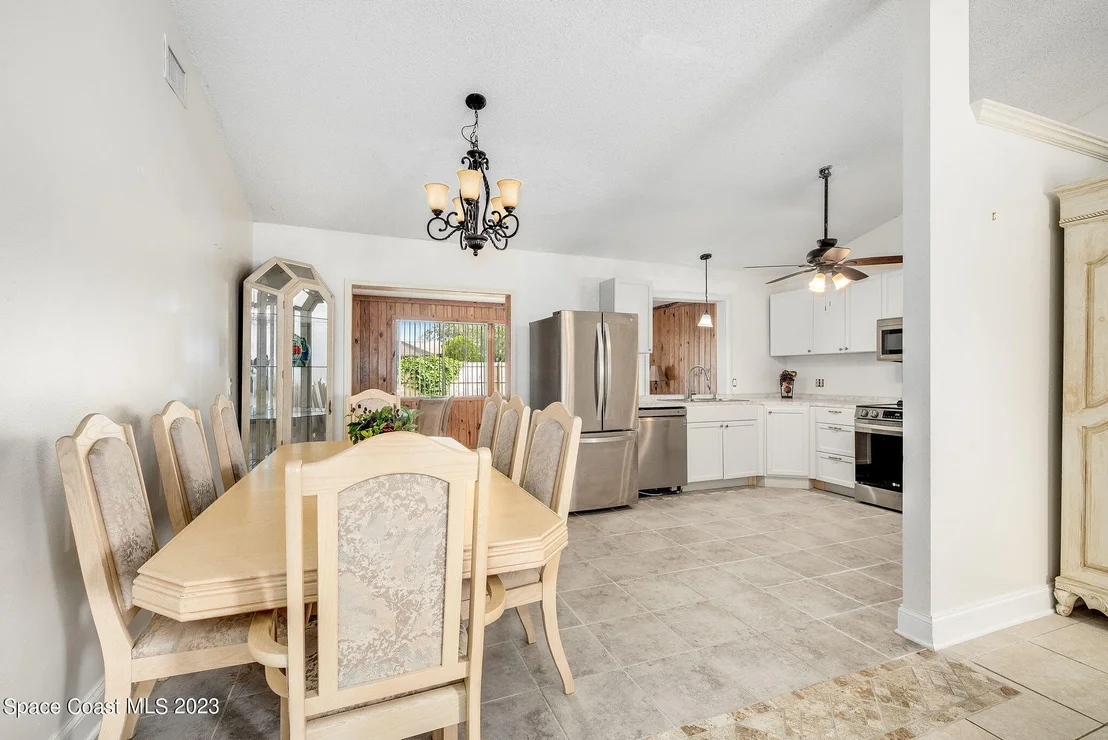 Photo of 4630 Robert Street