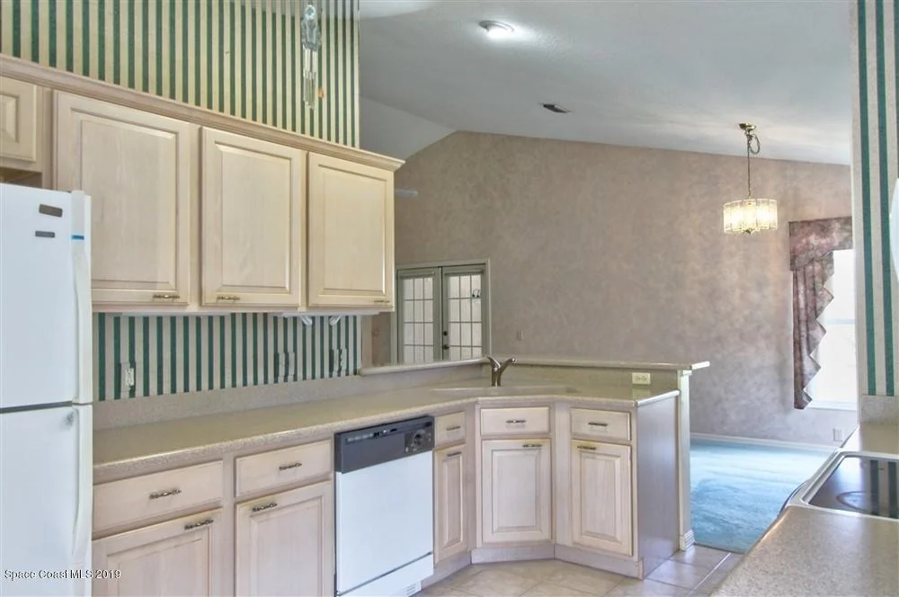 Photo of 2404 Addington Circle