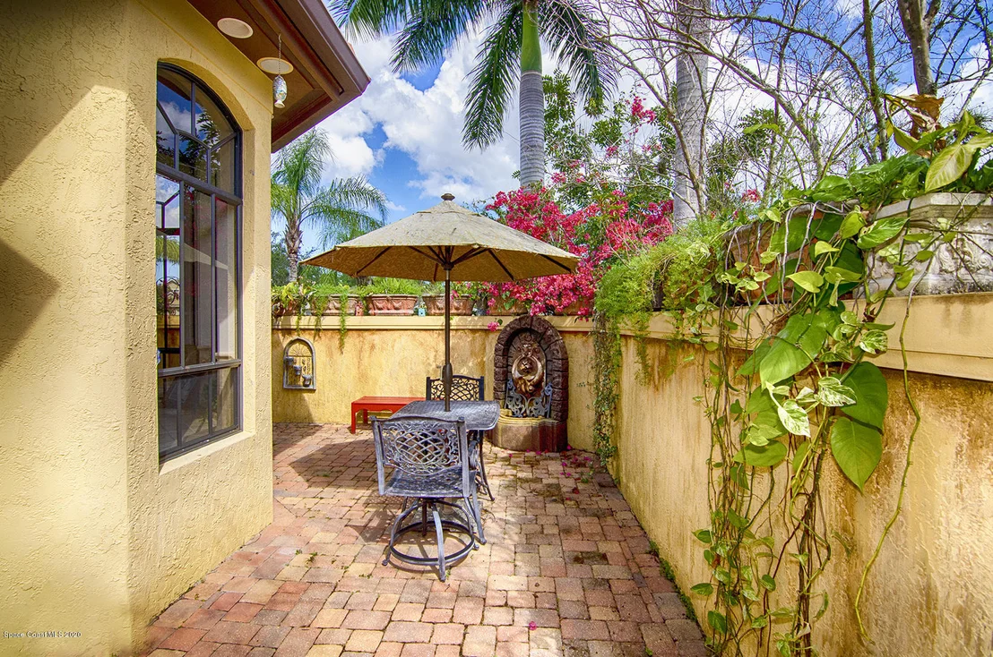 Photo of 2012 SE Windbrook Drive
