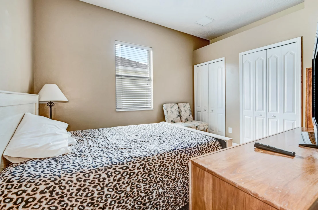 Photo of 1830 Windbrook Drive SE