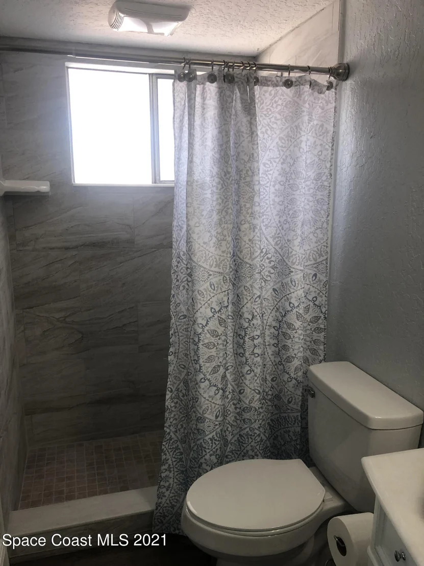 Photo of 876 Vance Circle NE
