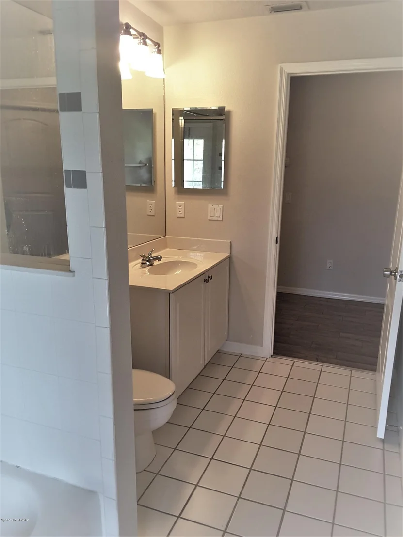 Photo of 657 Carriage Hill Road