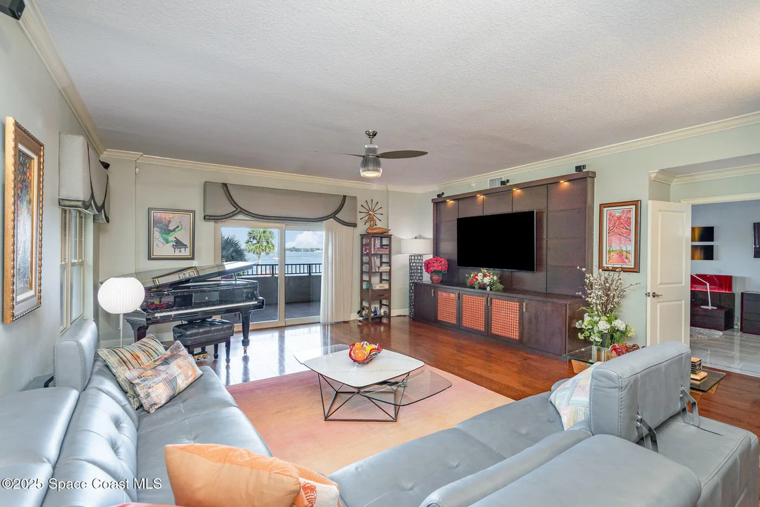 Photo of Unit 203 at 29 Riverside Drive