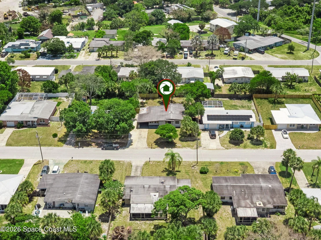 Photo of 1465 Hillcrest Drive