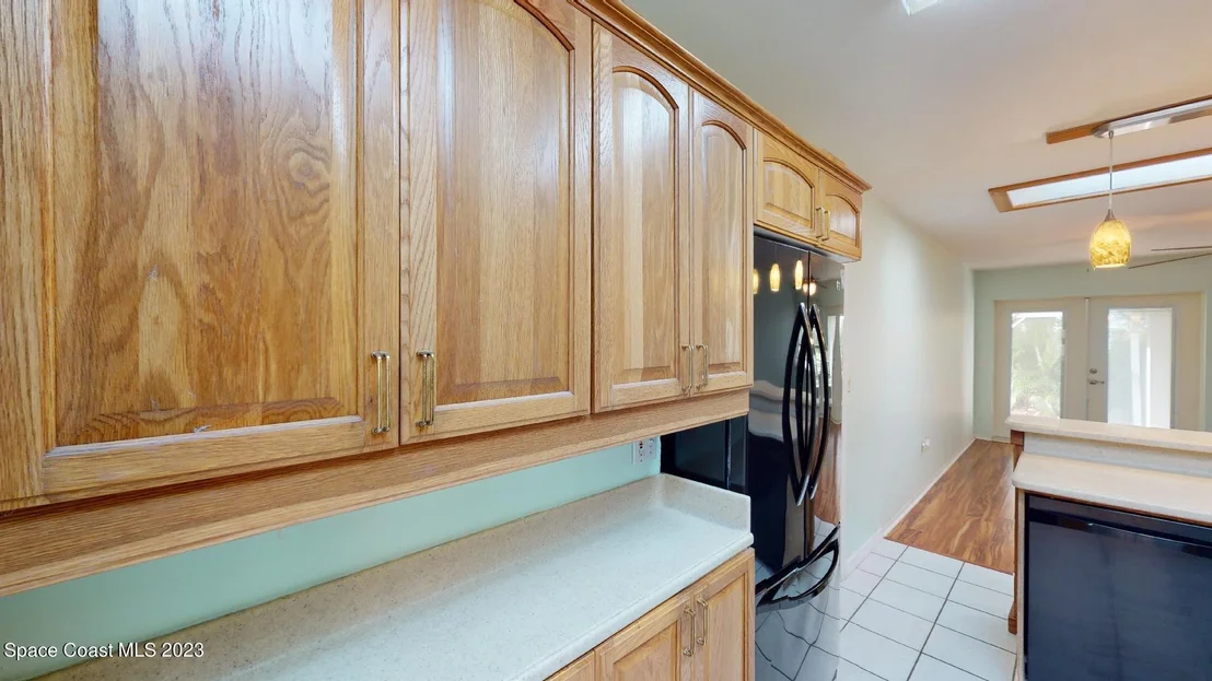 Photo of 325 Cinnamon Drive