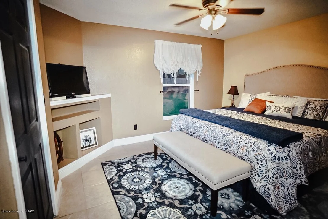 Photo of 255 Saldon Lane