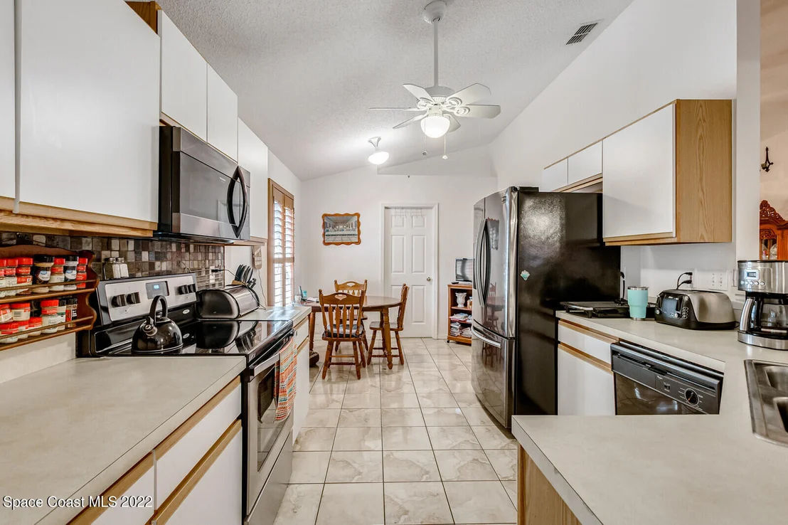 Photo of 1672 Vista Lake Circle