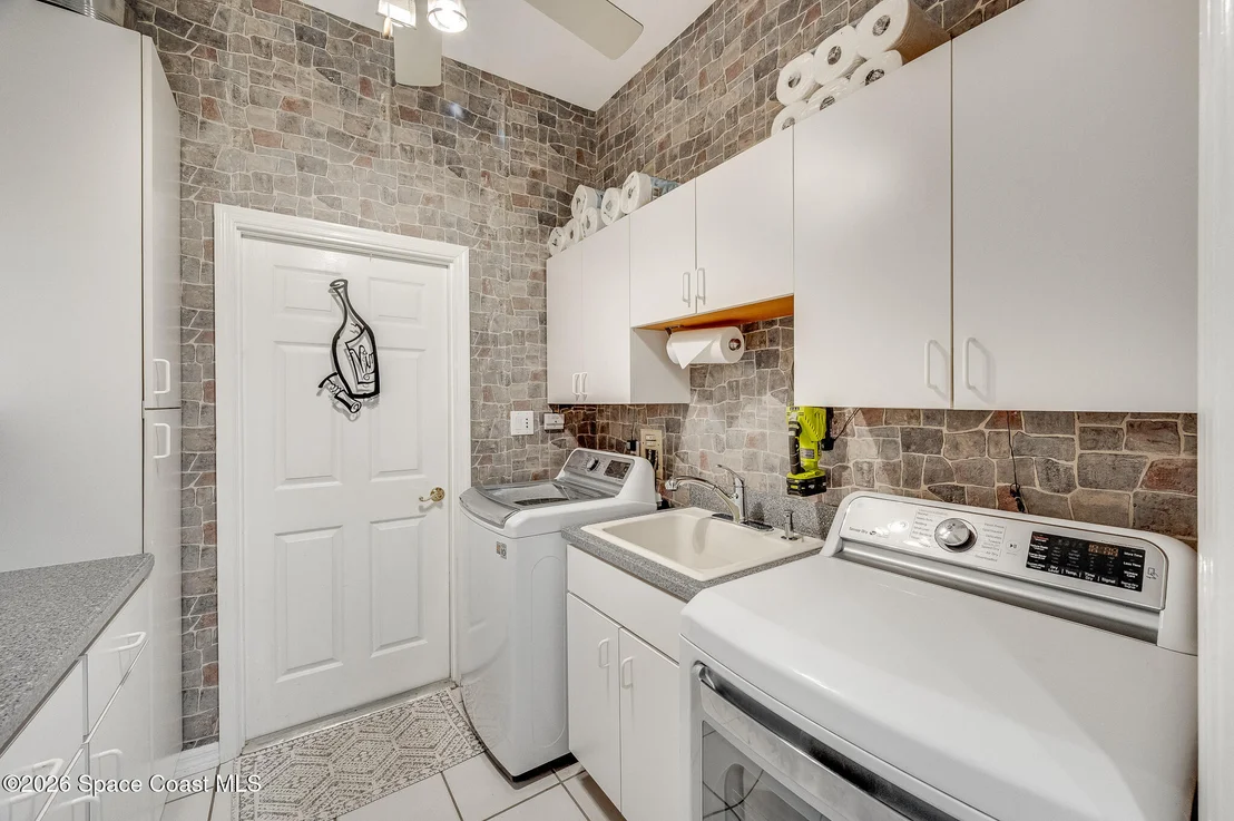 Photo of 370 Normandy Drive
