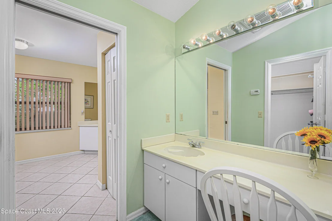 Photo of 1490 56th Square E