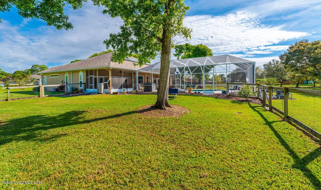 Photo of 1201 Heritage Acres Boulevard