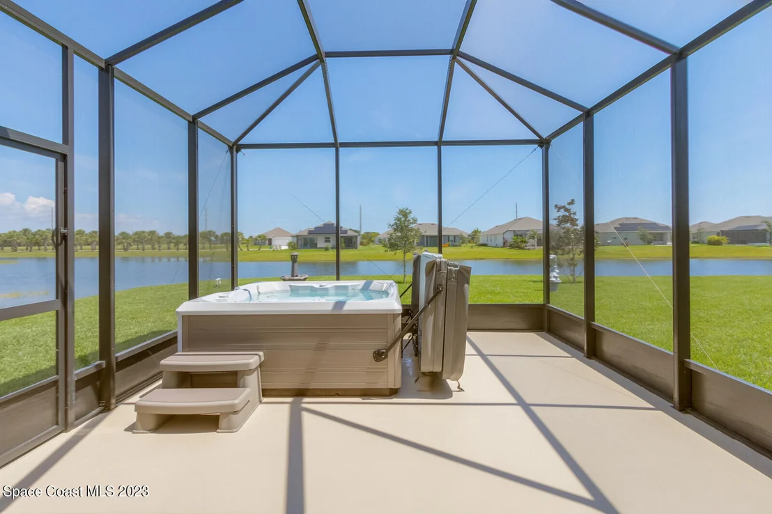 Photo of 8512 Laguna Circle