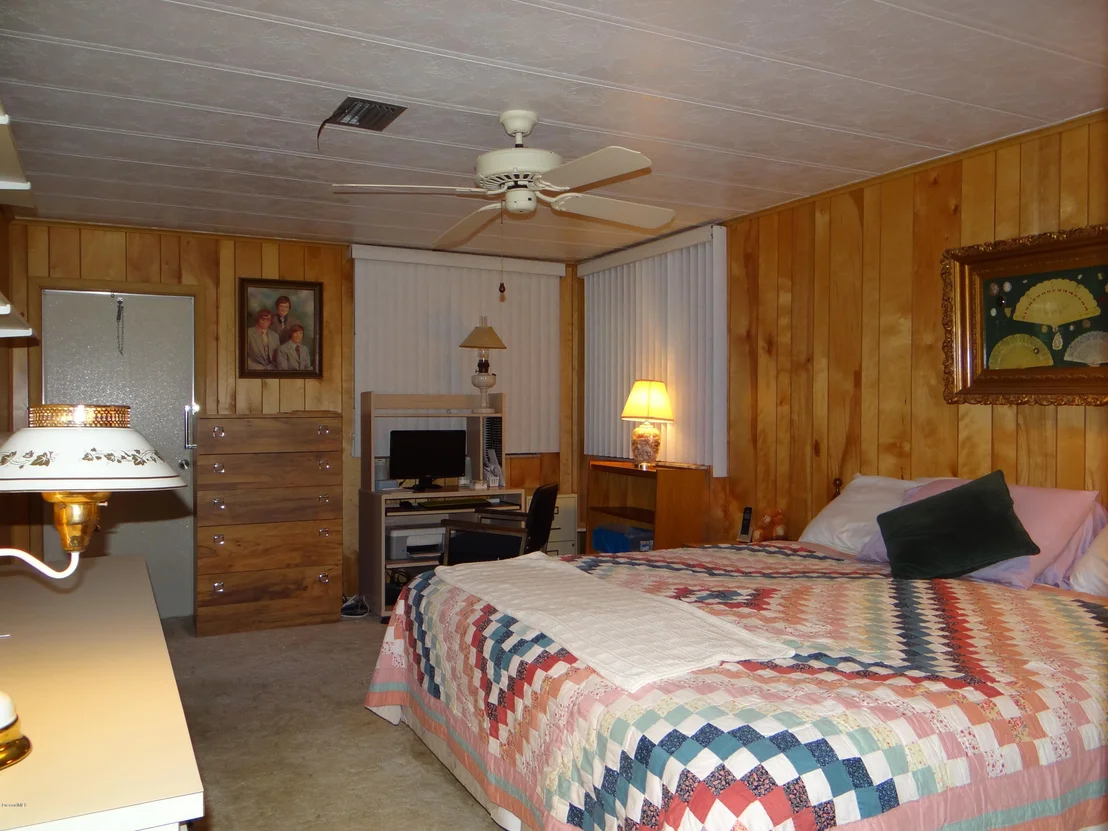 Photo of 527 Lee Court