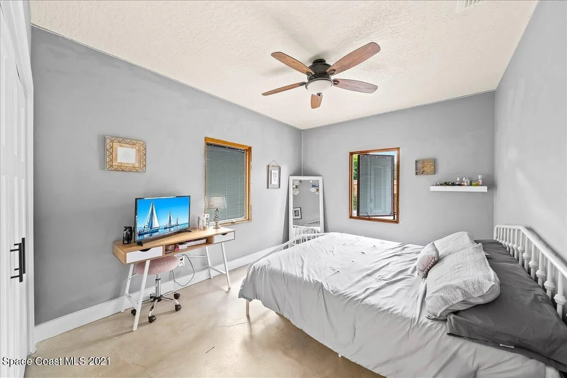 Photo of 629 Hummingbird Drive