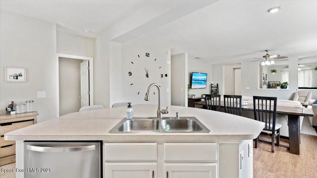 Photo of 1166 Bolle Circle