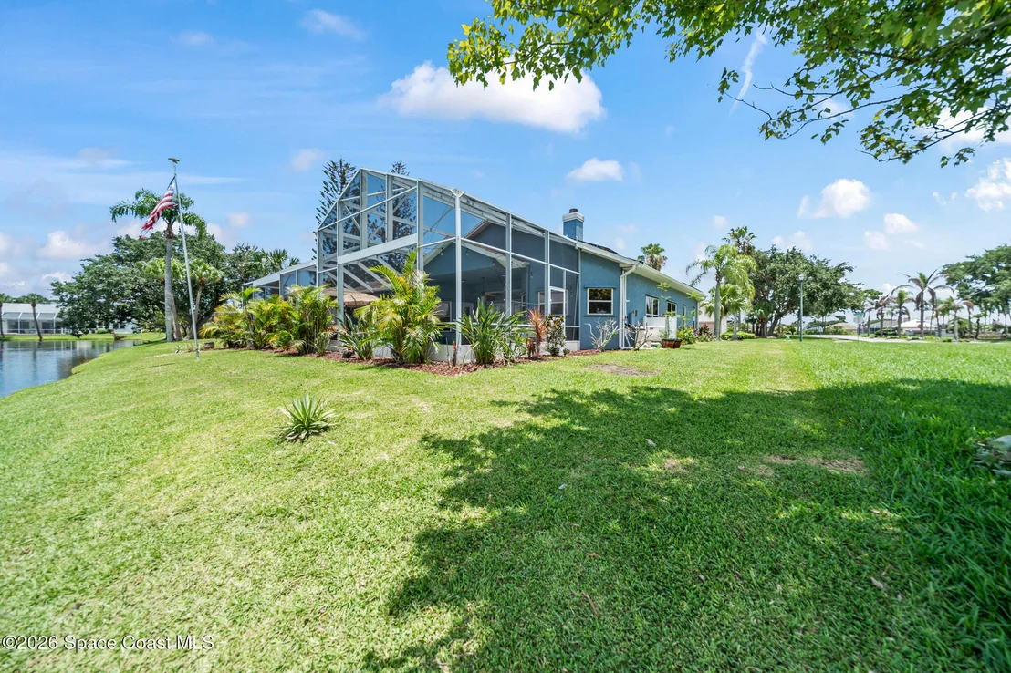 Photo of 950 Somerset Lane