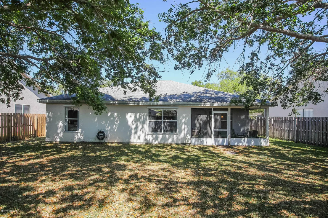 Photo of 7217 Hammock Lakes Drive