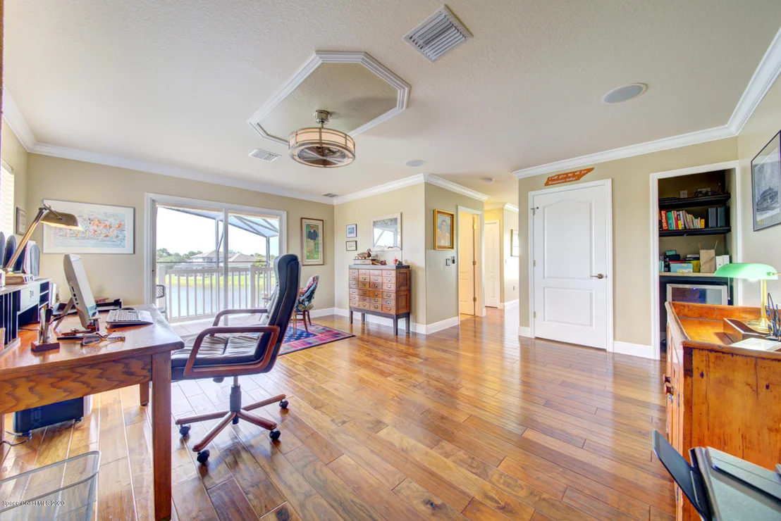 Photo of 2084 Botanica Circle
