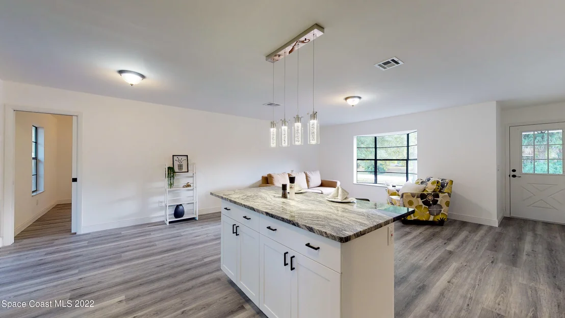 Photo of 1526 Dewitt Lane