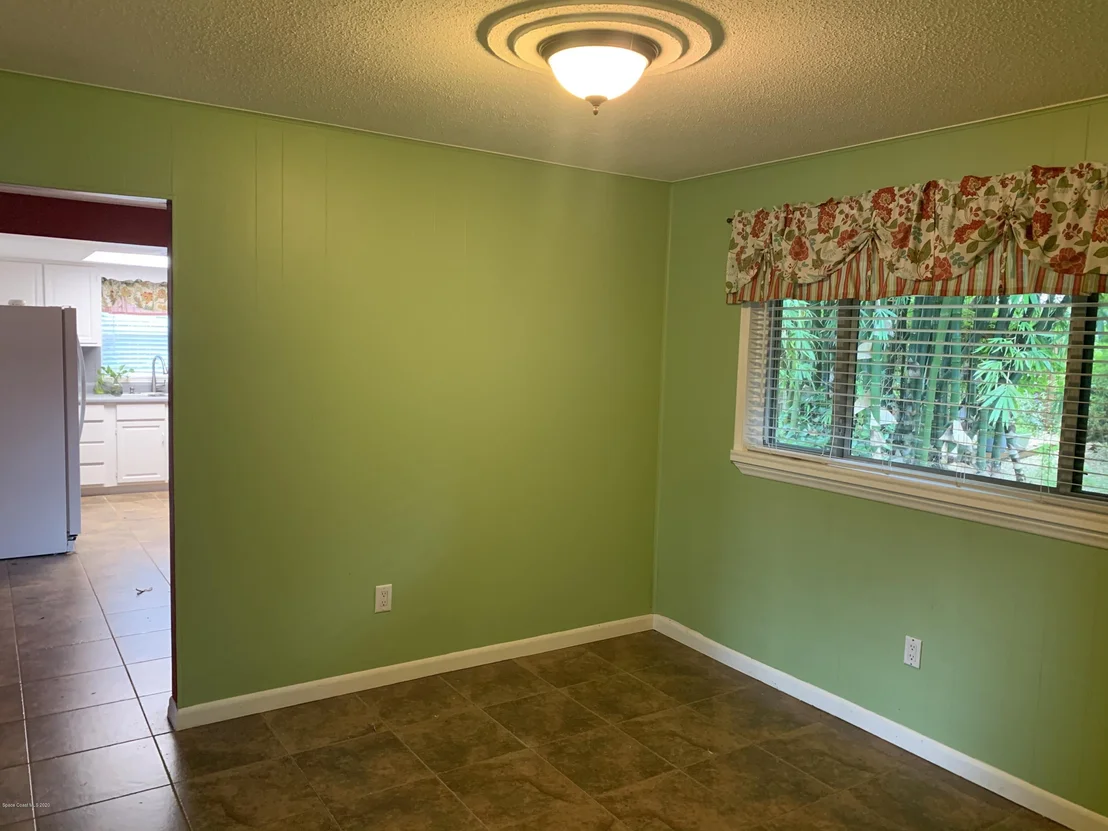 Photo of 789 Walnut Drive