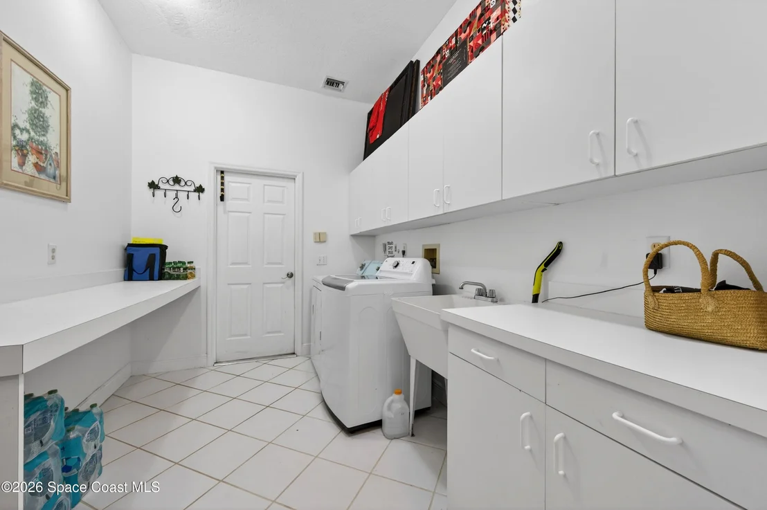 Photo of 900 Bluegrass Lane