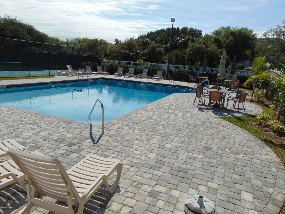 Photo of 595 Crassas Drive