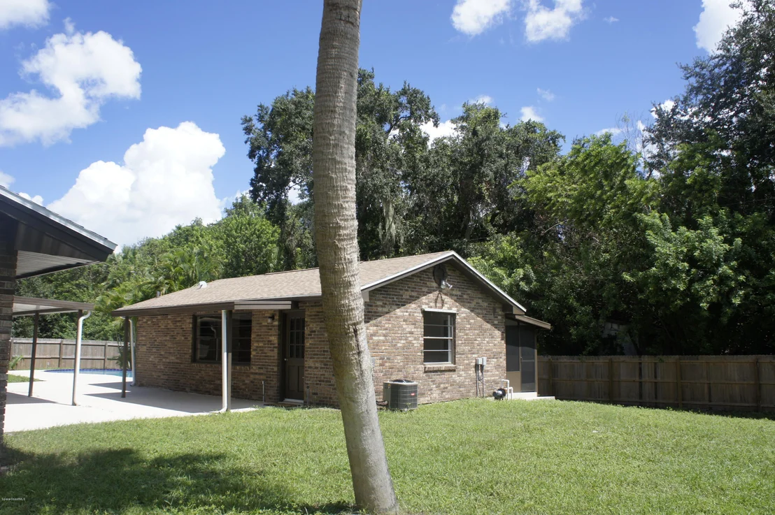 Photo of 1833 Oakwood
