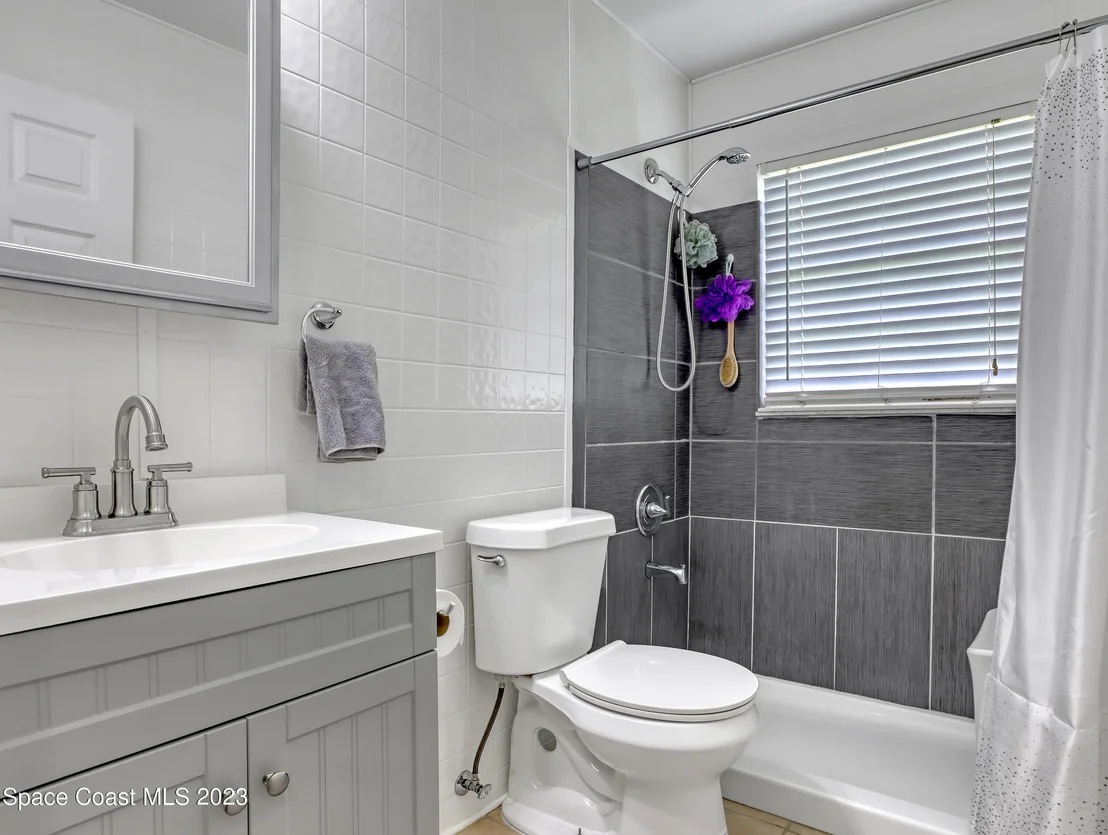 Photo of 6385 Grissom Parkway