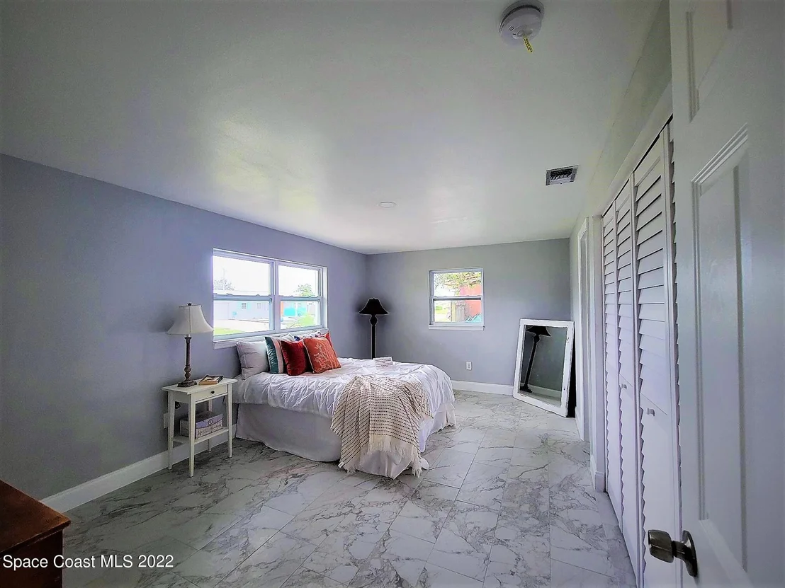 Photo of 2019 Barkley Avenue