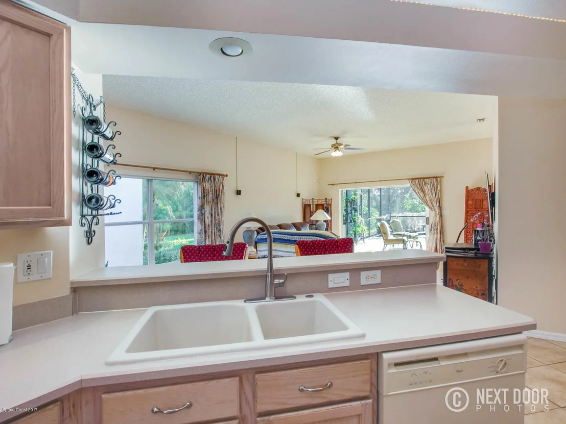 Photo of 867 Villa Drive