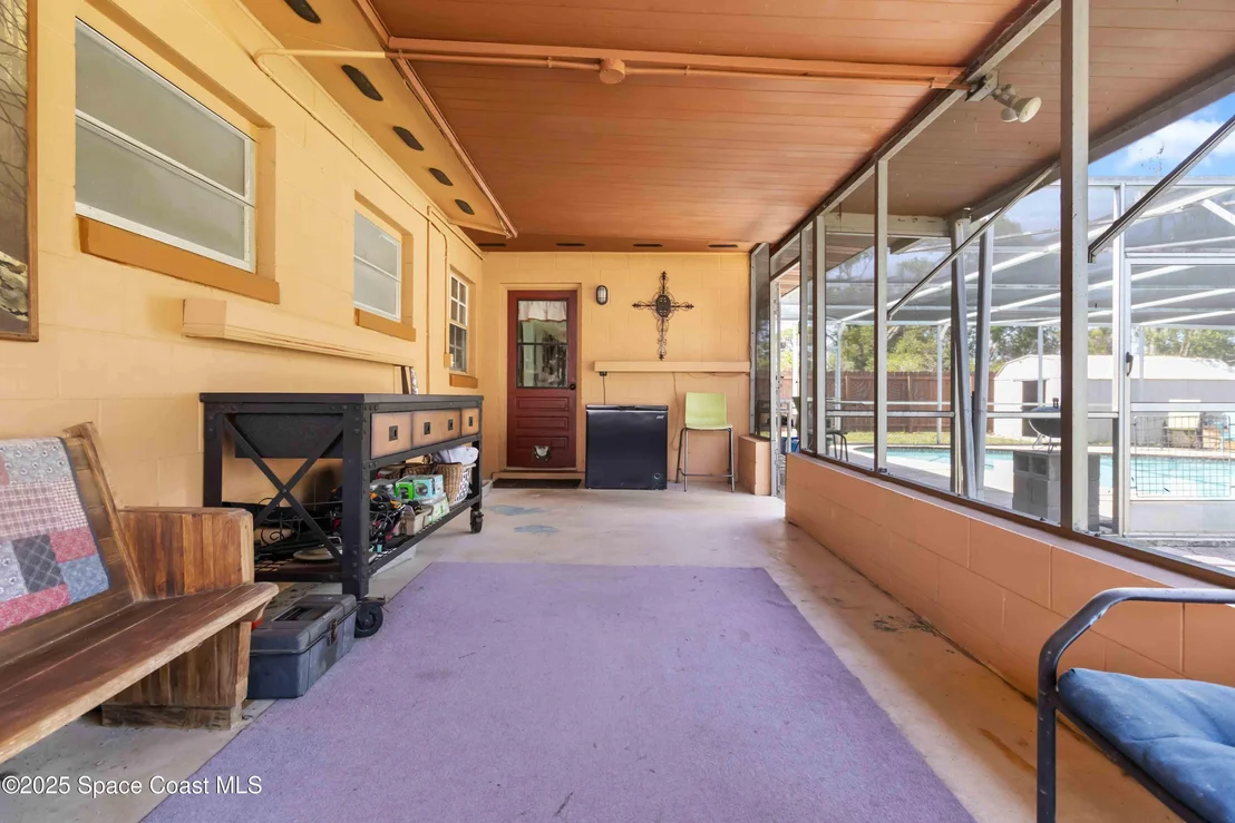 Photo of 517 Espanol Avenue