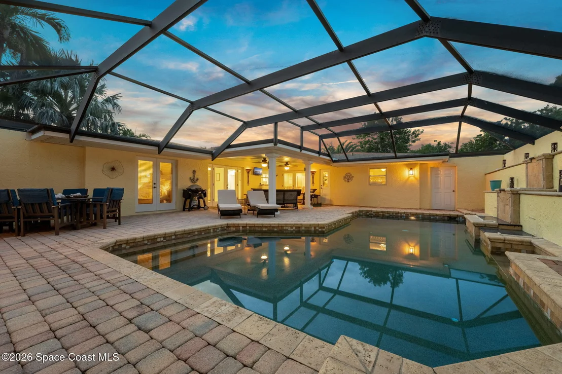 Photo of 704 Malibu Lane