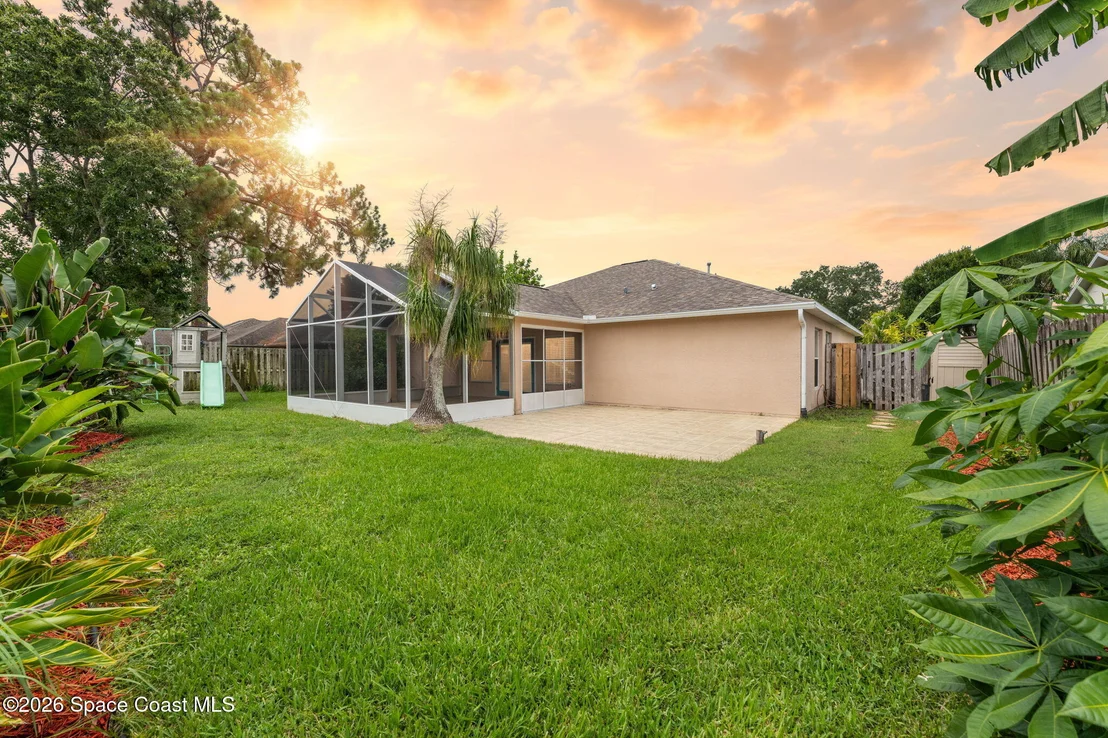 Photo of 970 Kingfisher Way
