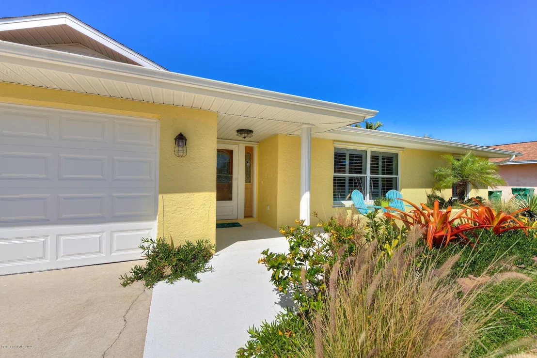 Photo of 770 Hibiscus Drive