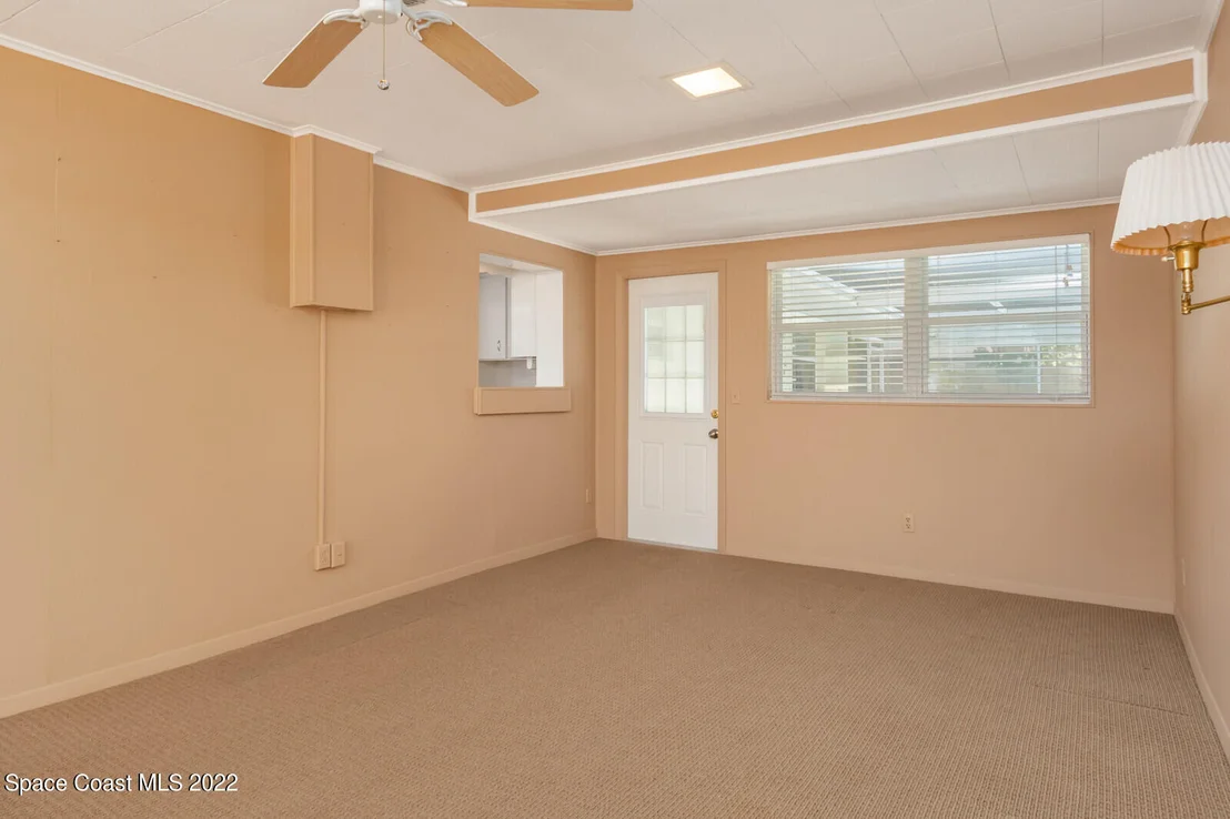 Photo of 2205 Lakeview Drive