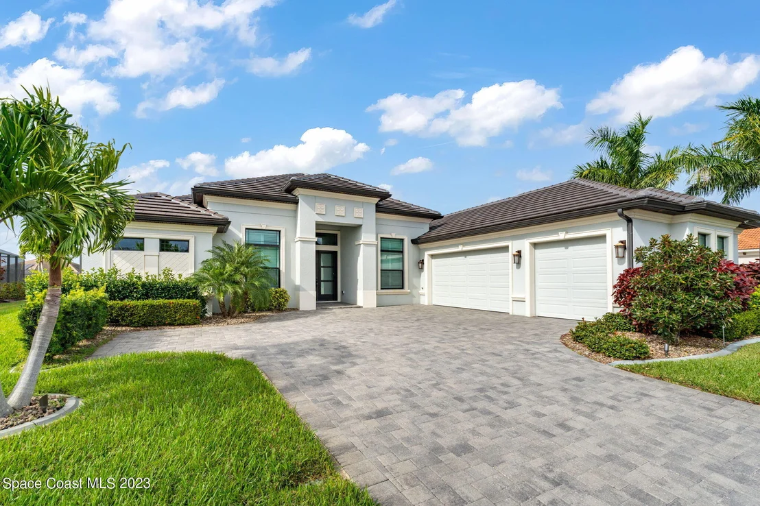 Photo of 7972 Barrosa Circle
