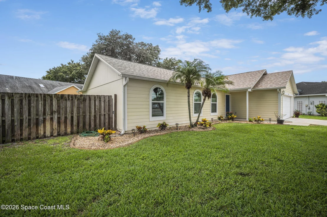 Photo of 2055 Allegheny Circle