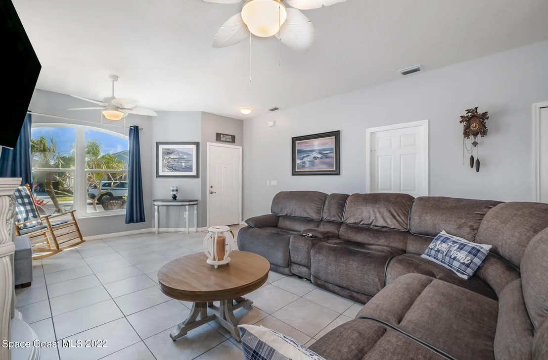 Photo of 1069 S Fork Circle