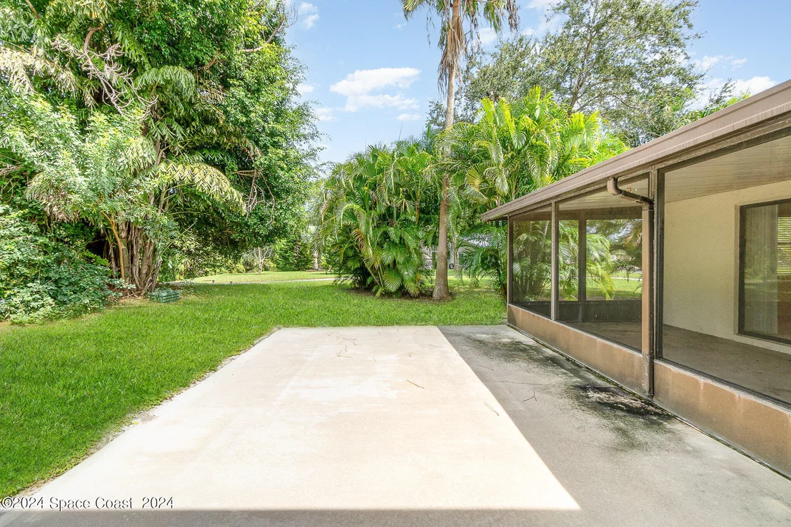 Photo of 392 Myrtlewood Road
