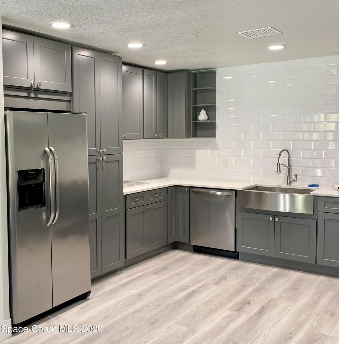 Photo of 515 Coral Drive