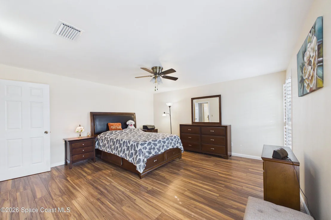 Photo of 215 Sand Pine Road
