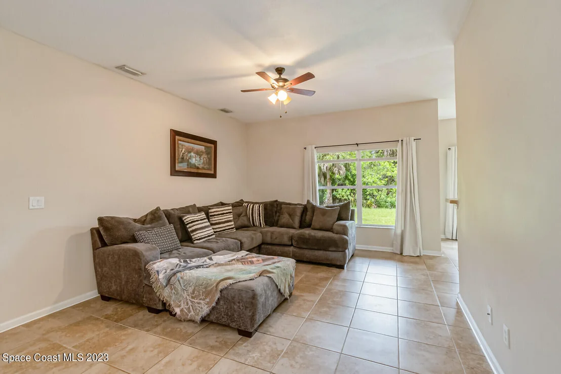 Photo of 2848 Basil Avenue