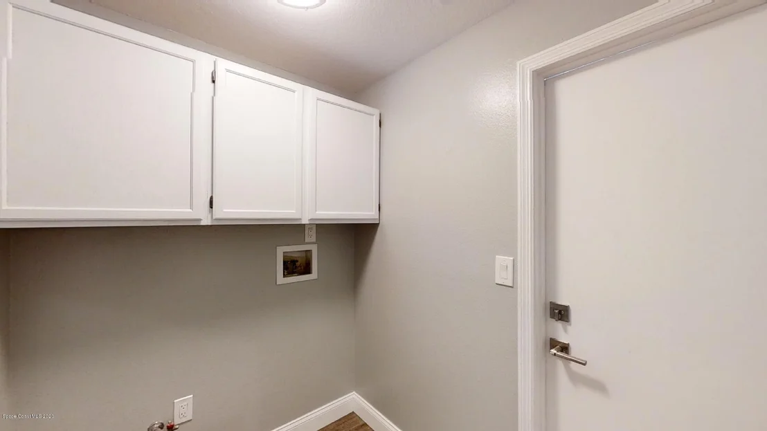 Photo of 925 Pelican Lane