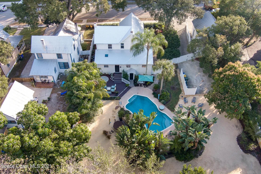 Photo of 40 Barton Avenue