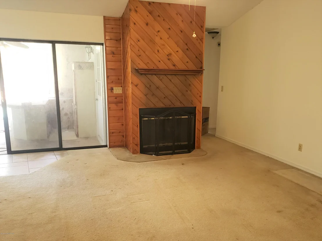 Photo of 1304 Heritage Acres Boulevard