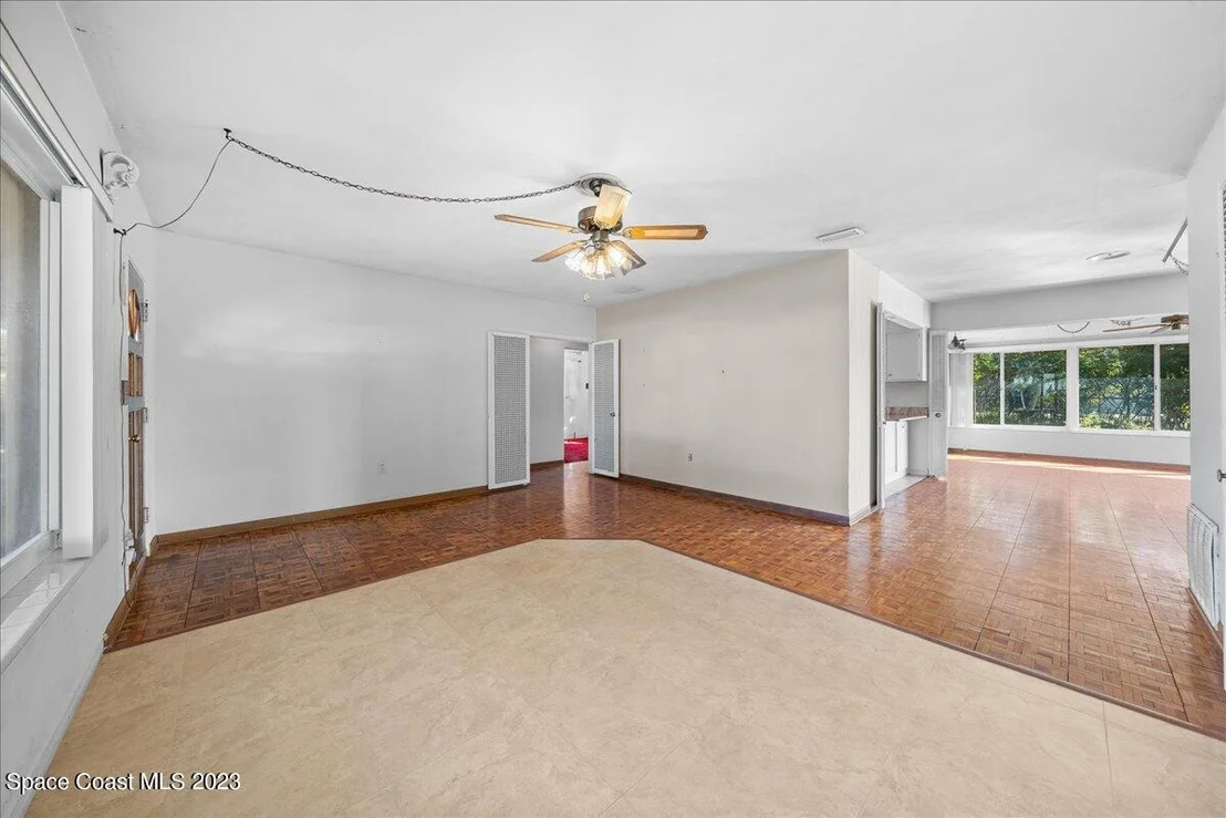 Photo of 2320 Reef Avenue